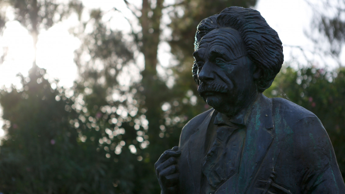 einstein
